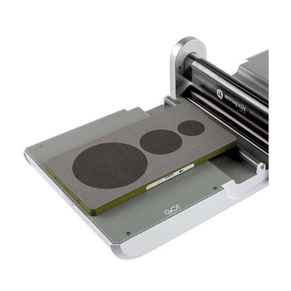 Accuquilt GO! Big Circle Die Set 2", 3", 5" Die , Circle Shape Cuts 3 Sizes, NEW - Picture 4 of 6